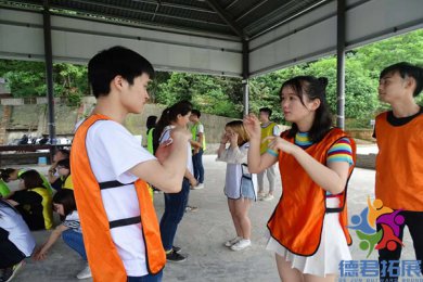 芙蓉区盛熙源传媒公司一天户外拓展训练